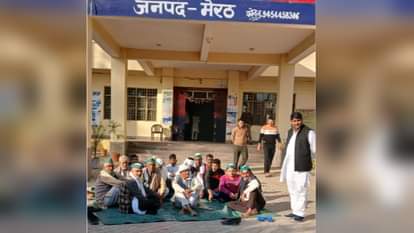 Bhakiyu enraged on stopping Rakesh Tikait going to Noida, workers surrounded police stations in West UP