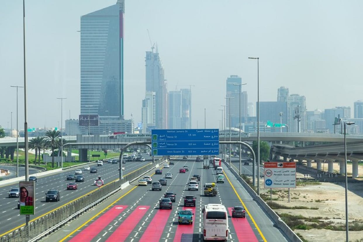 Man gets 8 fines for slow driving on Abu Dhabi-Dubai Highway in UAE Know Details