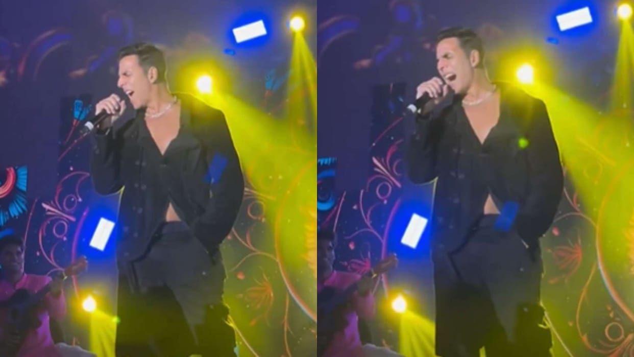 Akshay Kumar Video viral sky force actor sing Mujh Mein Tu song in a wedding function watch inside