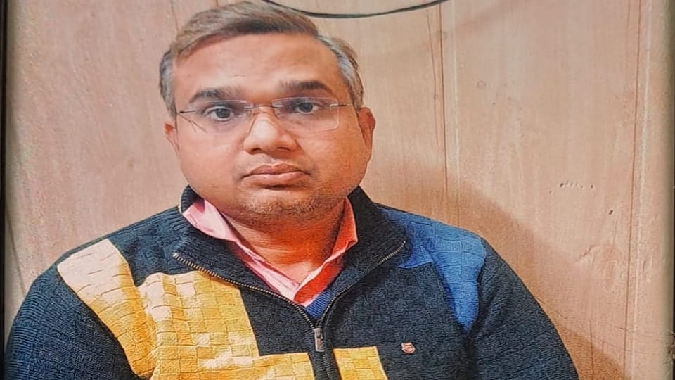 Corrupt JE of electricity department 60 thousand bribe for 5 kilowatt connection Anti Corruption Team caught