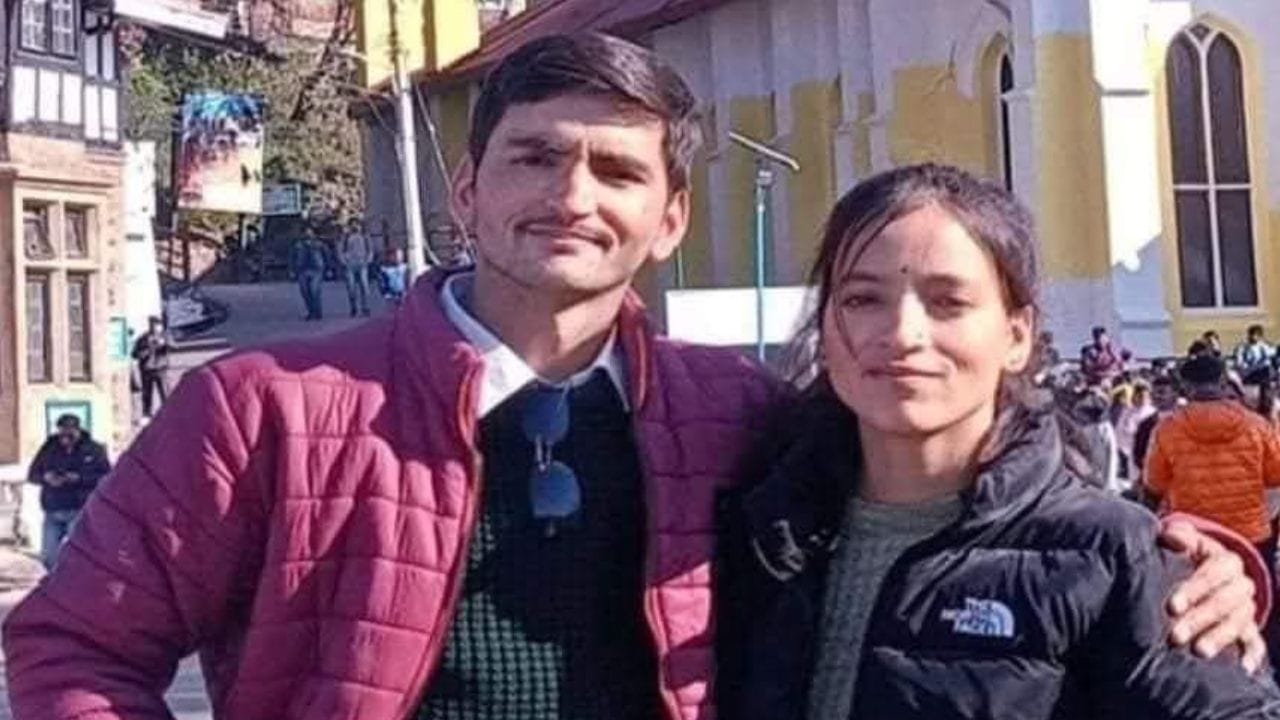 real siblings brother and sister of seraj mandi passed the pgt english exam Worked in shops and restaurants