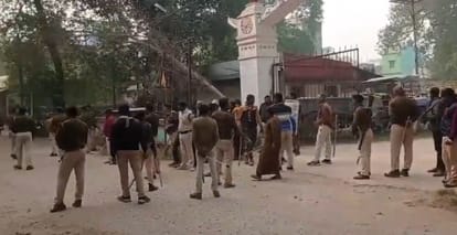 Bihar: Violent clash between police and public in Supaul, stone pelting, police lathicharged; five in custody