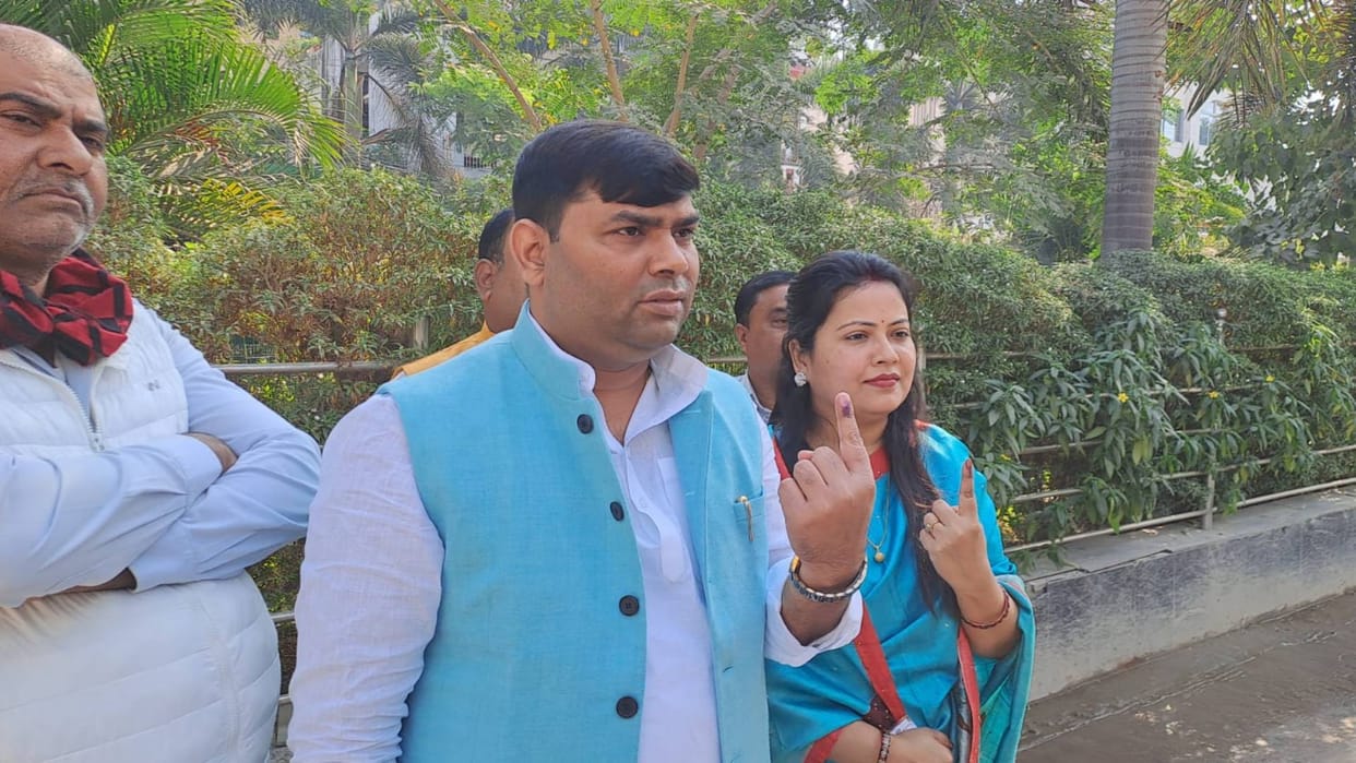 Tirhut Graduate By-election RJD-MLA Mukesh Roshan name added to voter list for third time after being rejected
