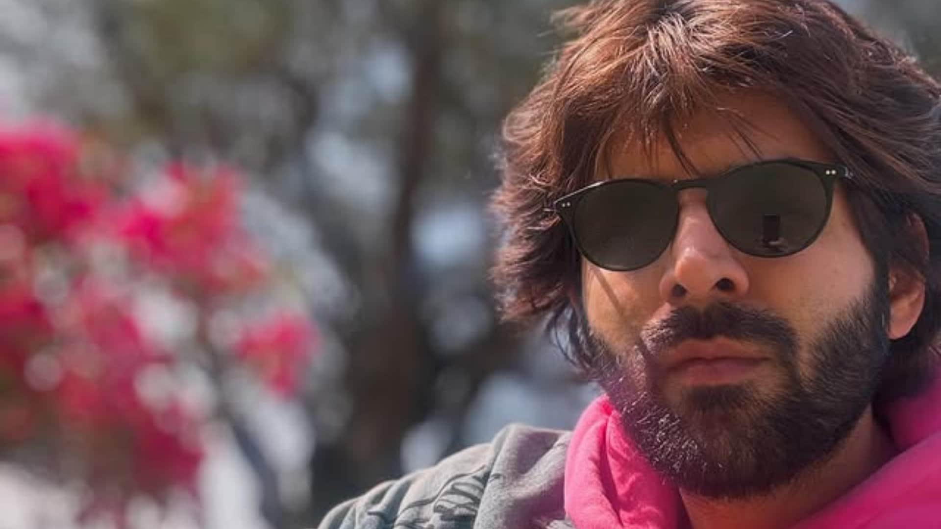 Kartik Aaryan received his engineering degree after almost a decade. He shared a video from his convocation