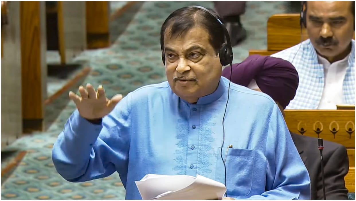 Union Minister Nitin Gadkari Statement on Road Accident and Lane indiscipline