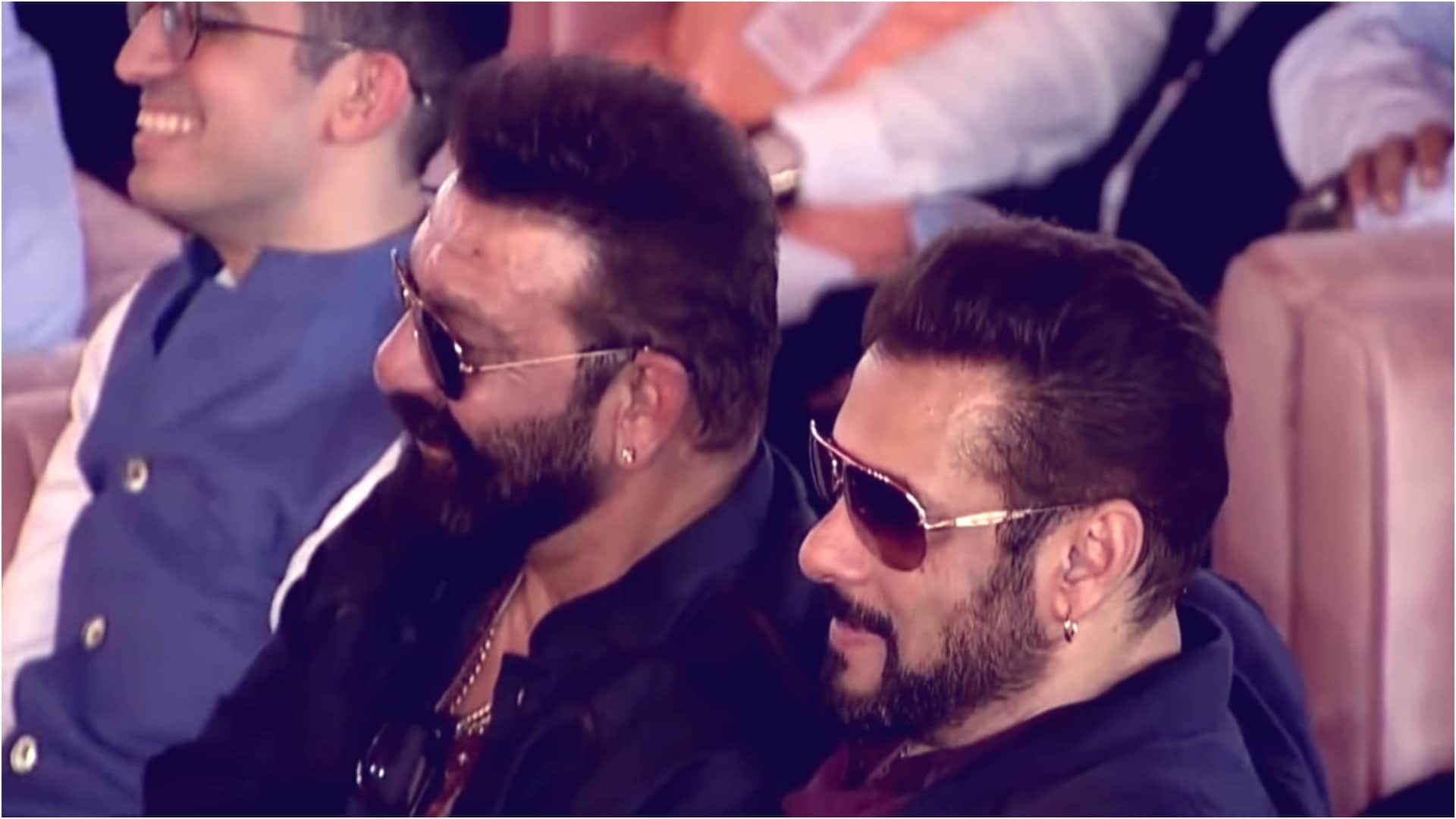 Bollywood Celebs List in Maharashtra New CM Devendra Fadnavis Oath Ceremony shah rukh khan to salman