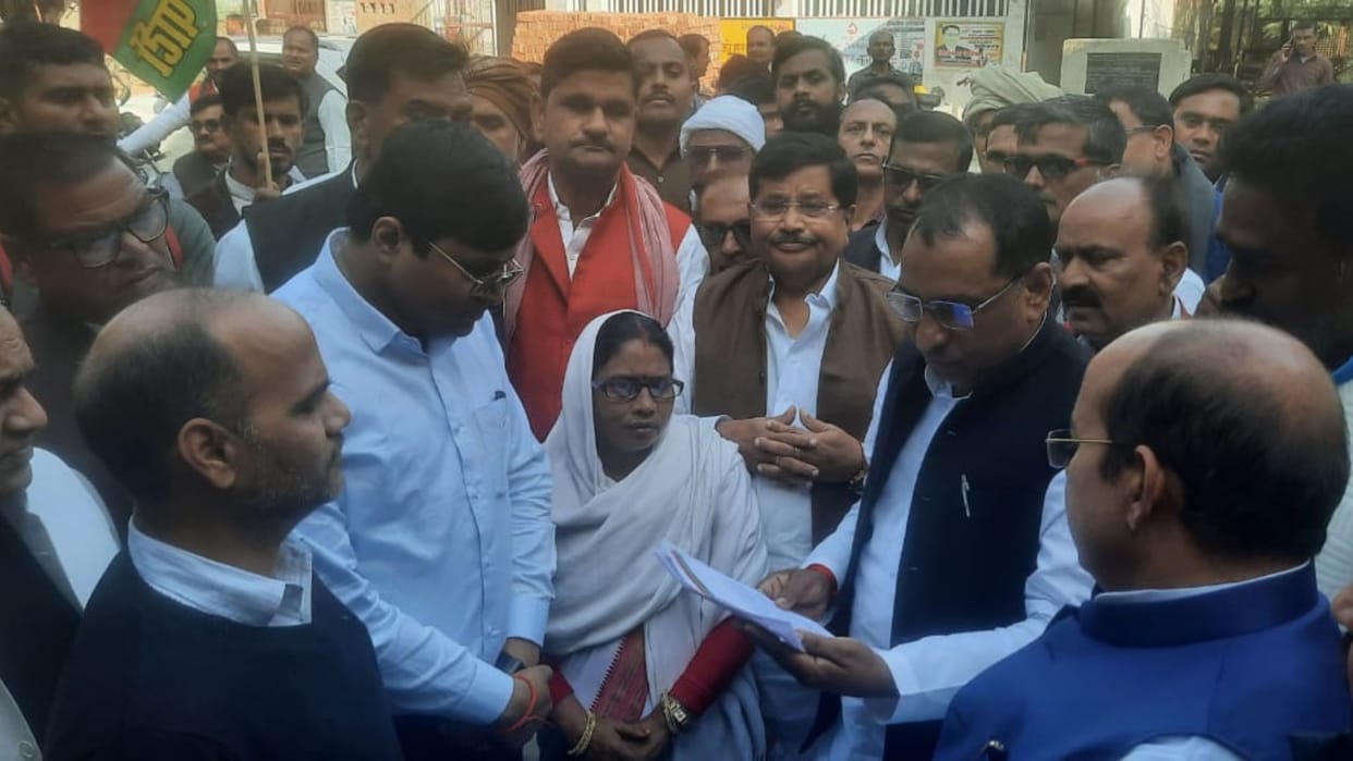 SP MLA protests government cornered over DAP dry canals and erosion memorandum addressed to the Governor