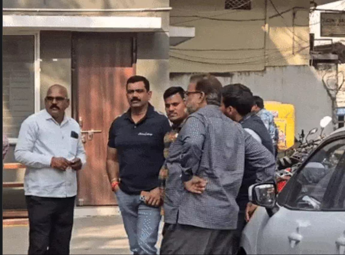 Indore: Kicking and punching took place in Congress meeting