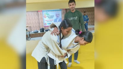Sports 792 players 33 teams across country show talent volleyball five days sports competitions in Kashi