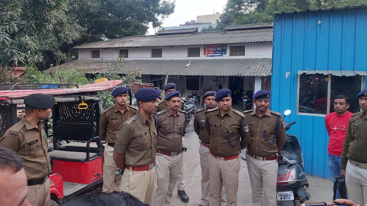 Bihar News: Bihar Police Investigation After Sasaram Muffassil Police  Station Weapon Theft Sp Rohtas Denied - Amar Ujala Hindi News Live - Bihar  Police:थाने से हथियारों की चोरी! पुलिस महकमा हांफने लगा;