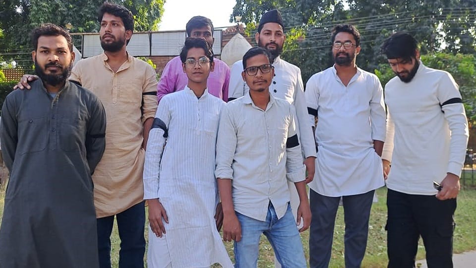 AMU students celebrated Black Day by wearing black bands