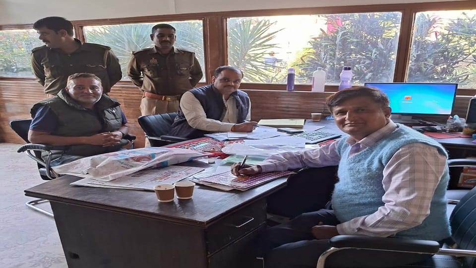 GST SIB raid on Habib Garden Aligarh