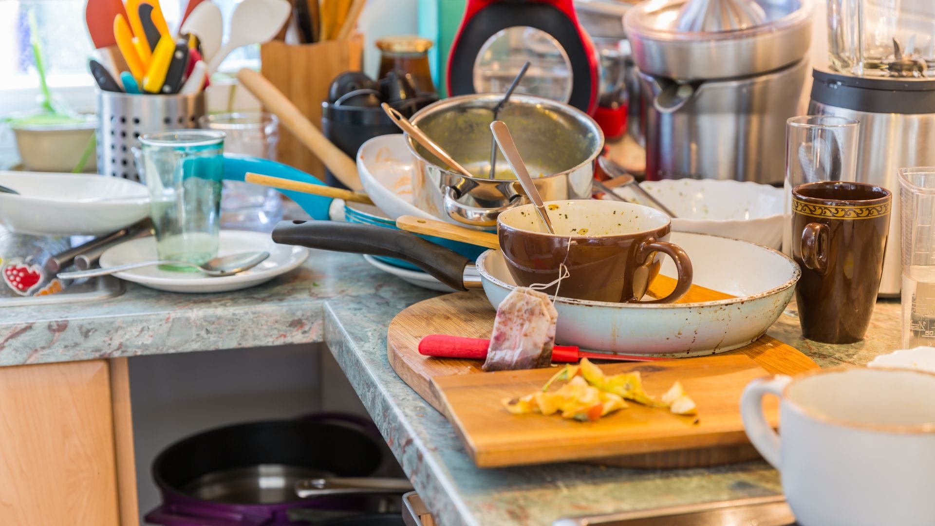 Vastu Tips For Kitchen these 5 things should not kept in kitchen in hindi