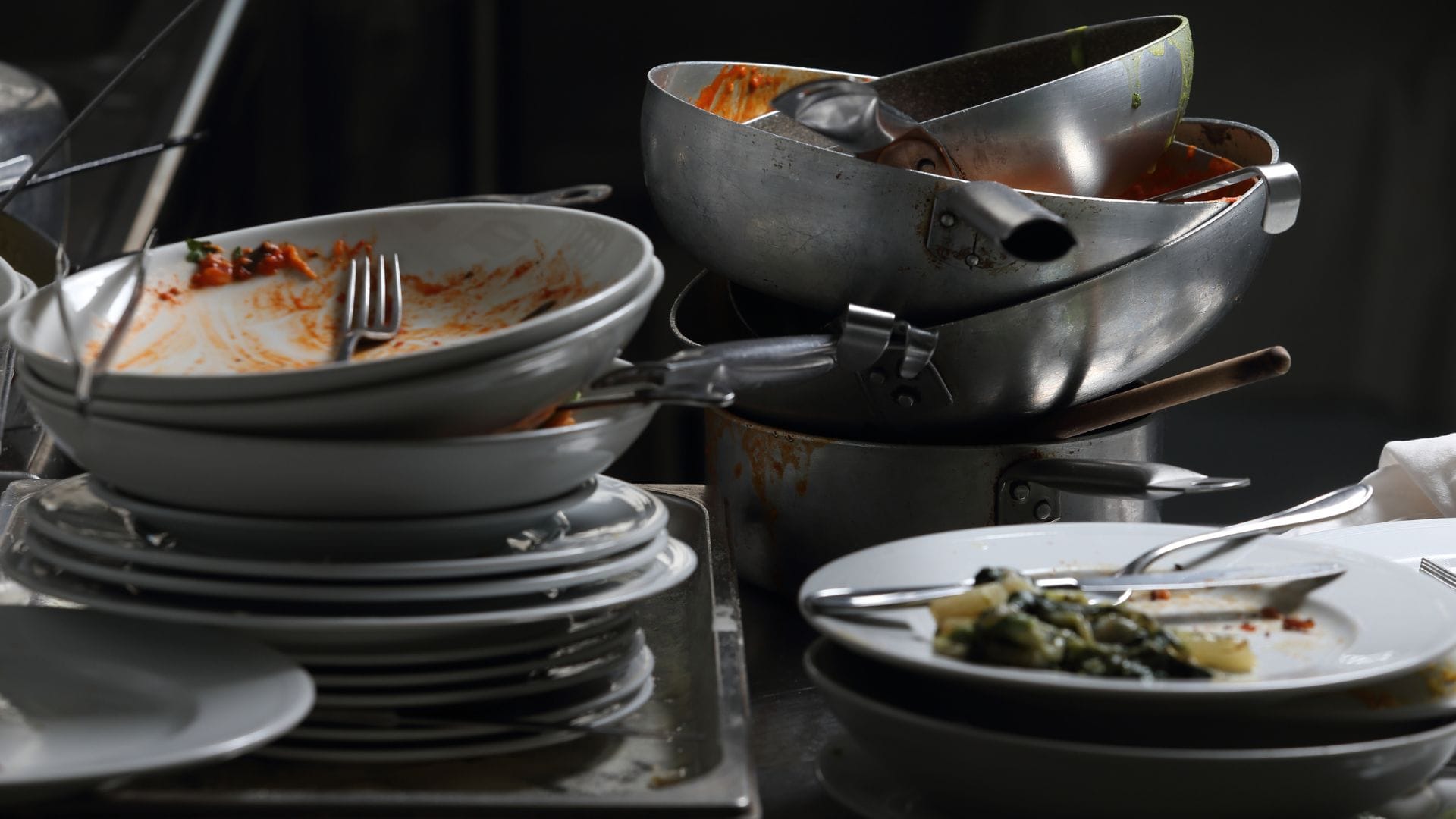 Vastu Tips For Kitchen these 5 things should not kept in kitchen in hindi