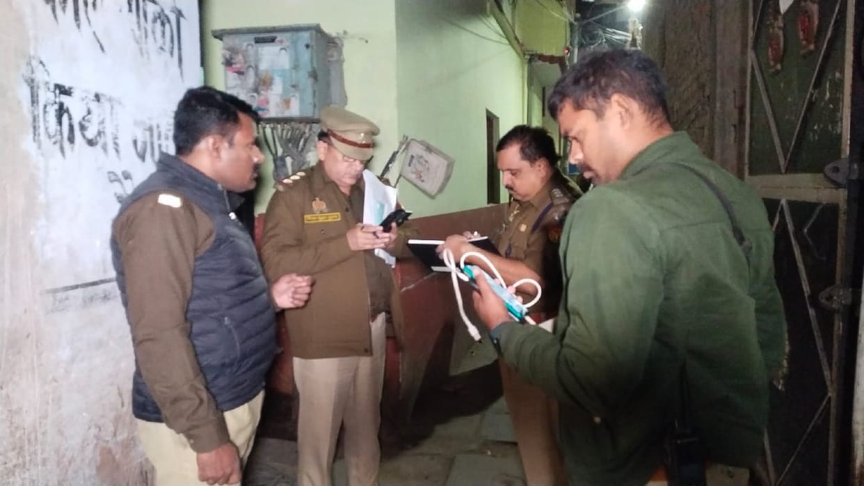 heinous crime of young man shot dead in Varanasi