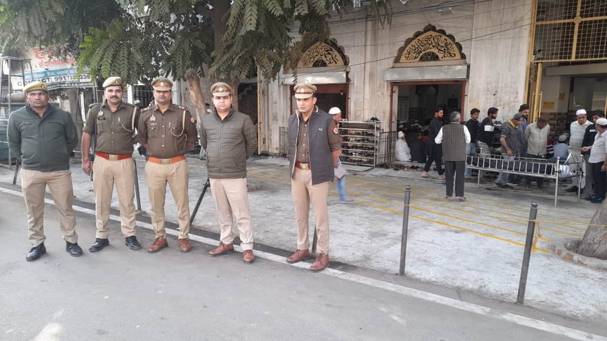 Meerut: In view of the Sambhal violence, Meerut police remained alert regarding Friday Namaz