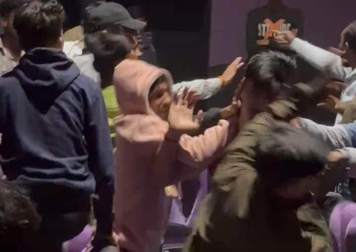 MP News Pushpa 2 Movie Fight Between Two Groups in Cinema Hall Know About Full Incident