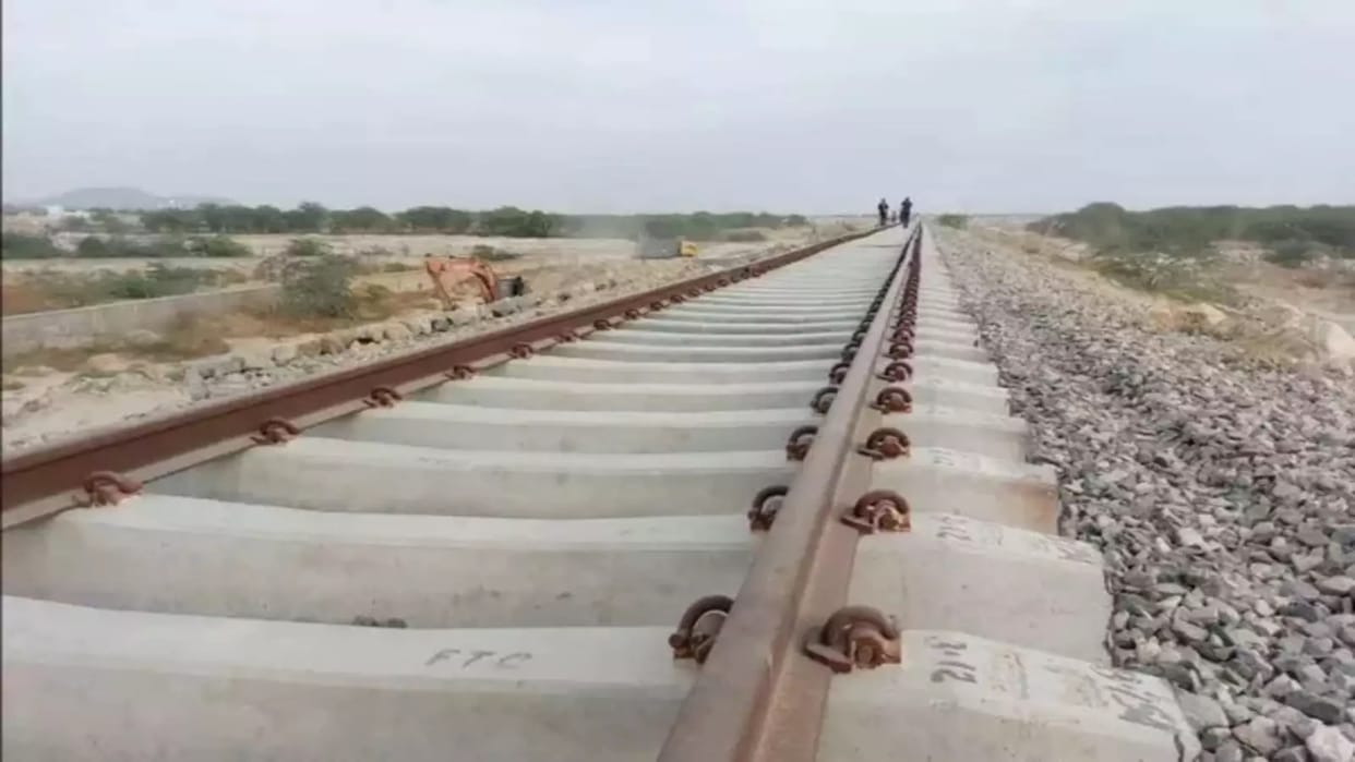 Freight train likely to link Pakistan Russia trial run begins in March news in hindi
