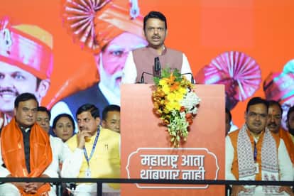 सीएम डॉ. यादव महाराष्ट्र के सीएम के शपथ ग्रहण समारोह में शामिल हुए