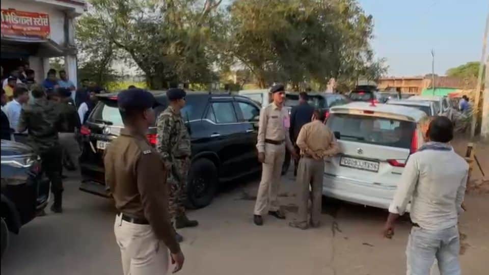 सीएम साय का काफिला