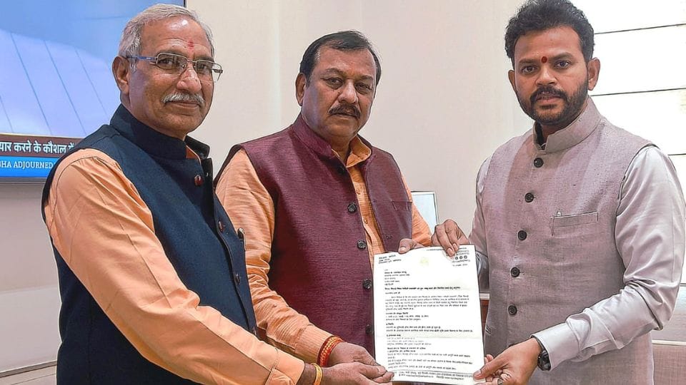 MP Vijay Baghel met Union Civil Aviation Minister Ram Mohan Naidu