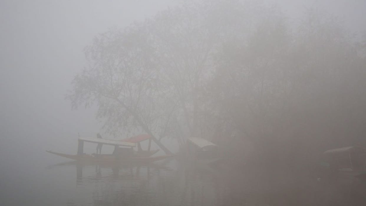 Jammu Kashmir Weather: Coldest night of the season in Srinagar, temperature dropped to -4.1 degrees Celsius, s