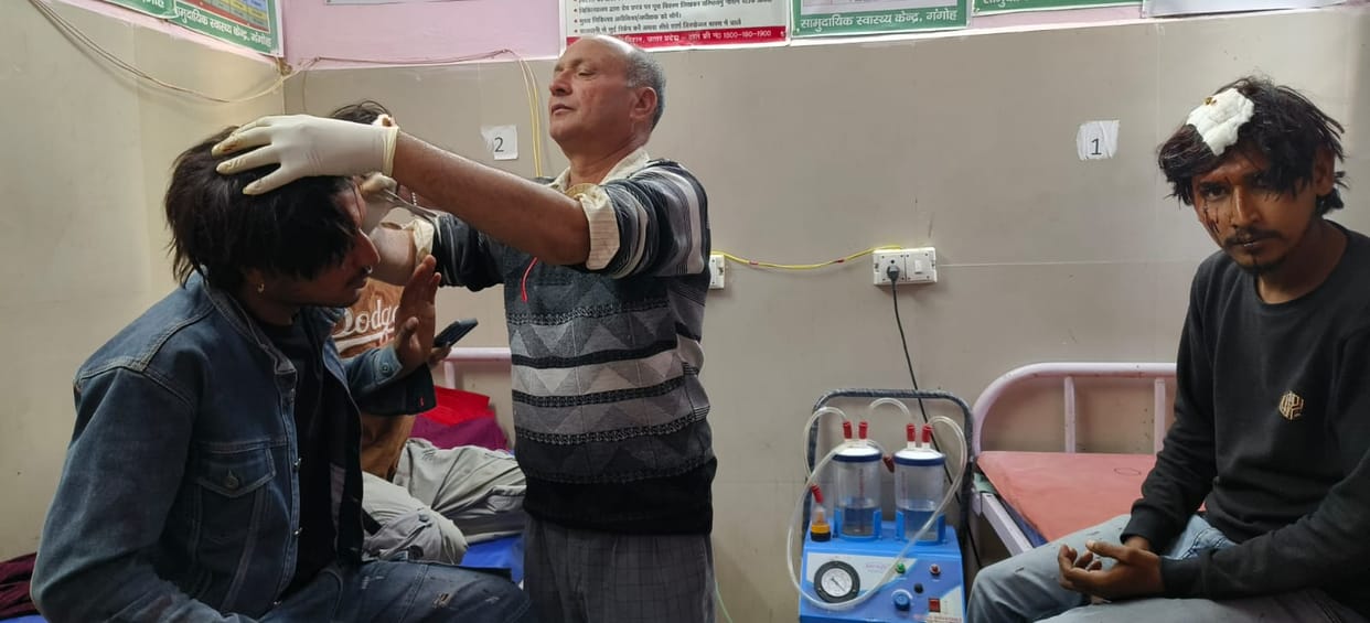 Saharanpur News: Clash between two parties over a minor issue, four including a woman injured