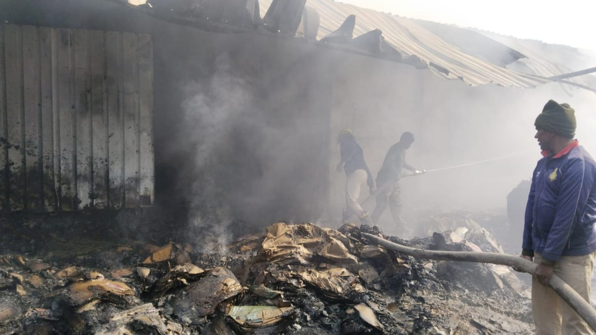 Bihar News: Huge fire in leaf plate factory in Muzaffarpur, loss of more than 70 lakhs
