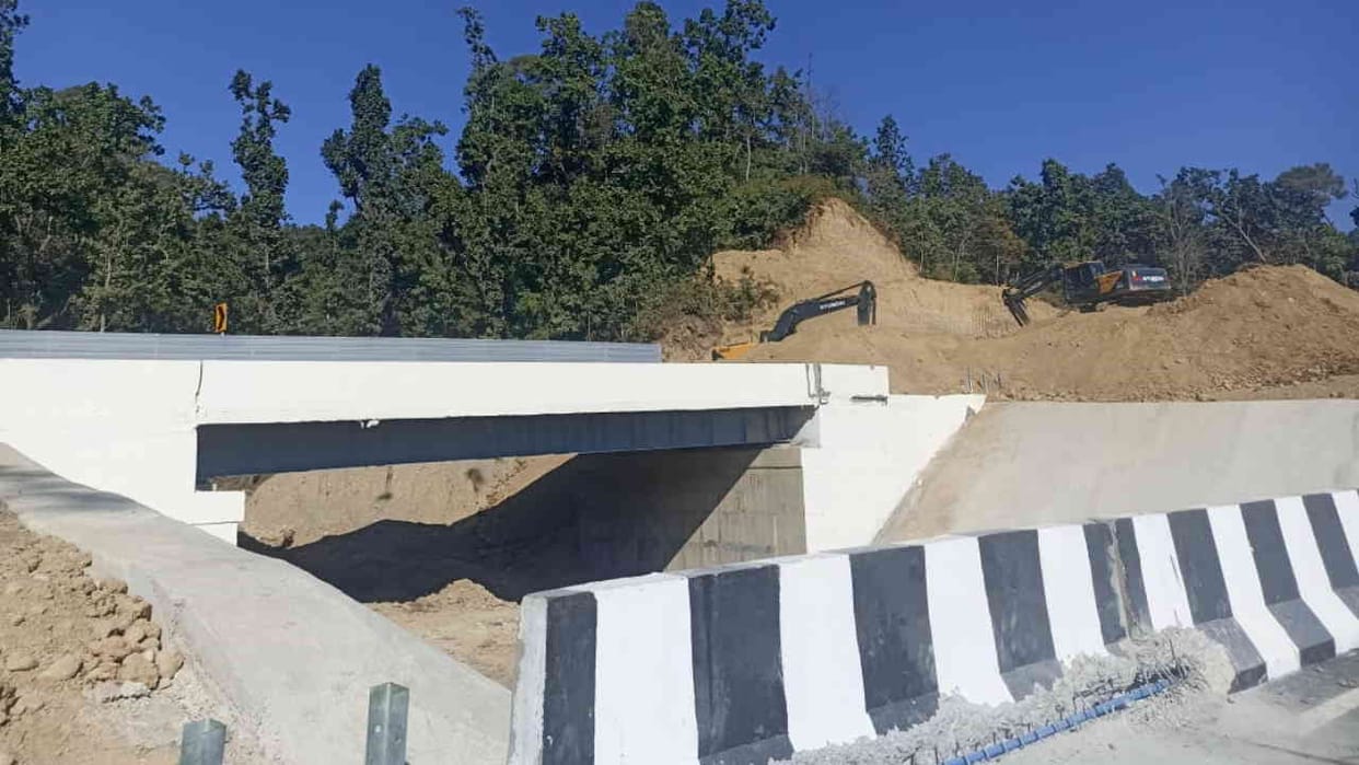 Delhi Doon Expressway Viaduct Construction 1.3 km long build from Mohand devotees directly go to DaatKali temp