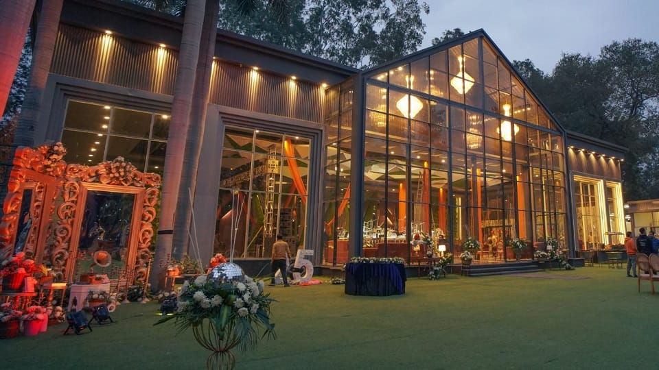 Event management companies are organizing weddings