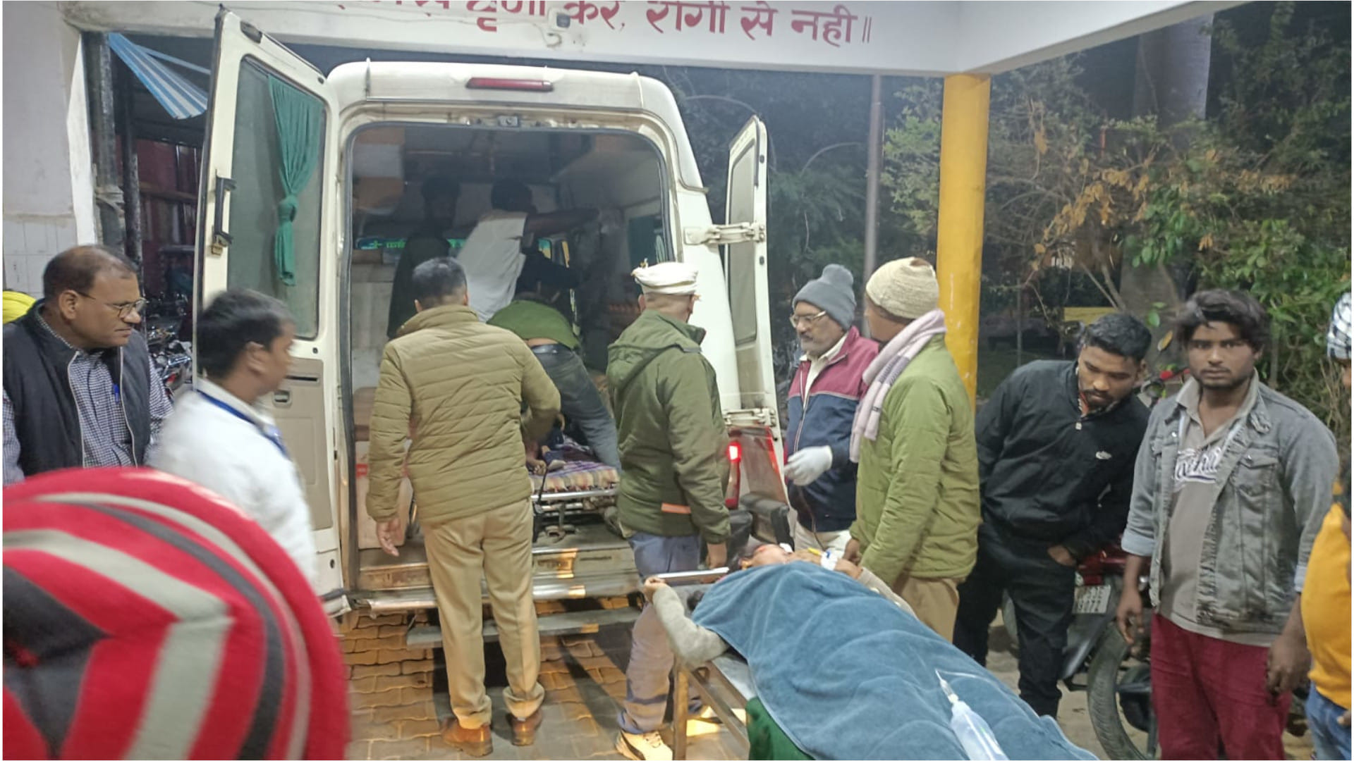 A total of five people, including  two youths and three, died in a road accident in Gorakhpur late night.