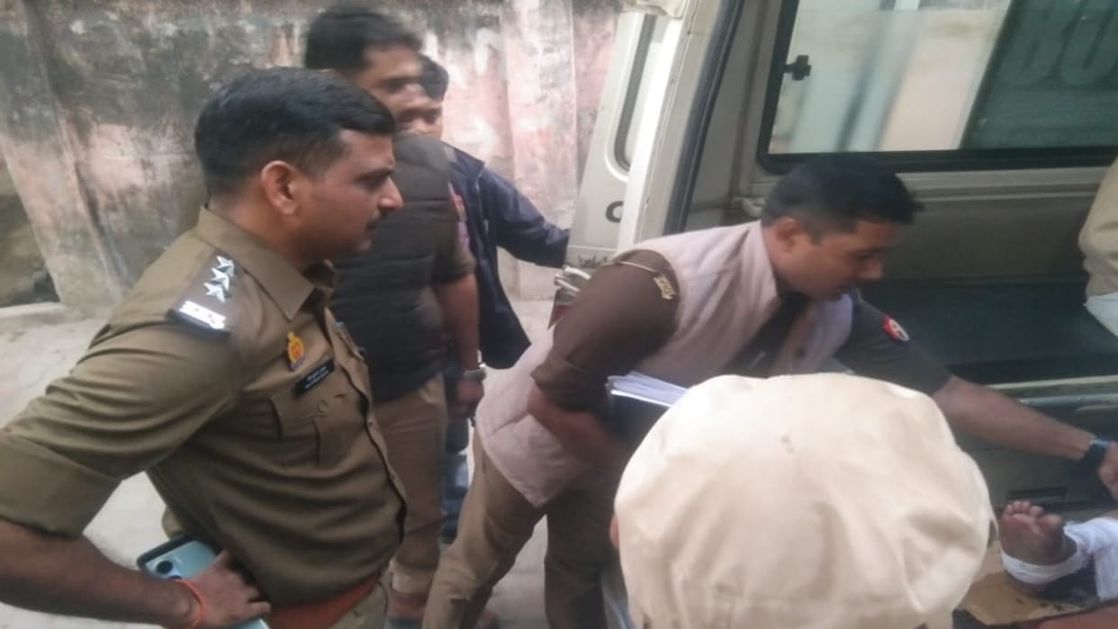 Miscreants shot brick kiln operator in Meja, attackers ran away waving gun