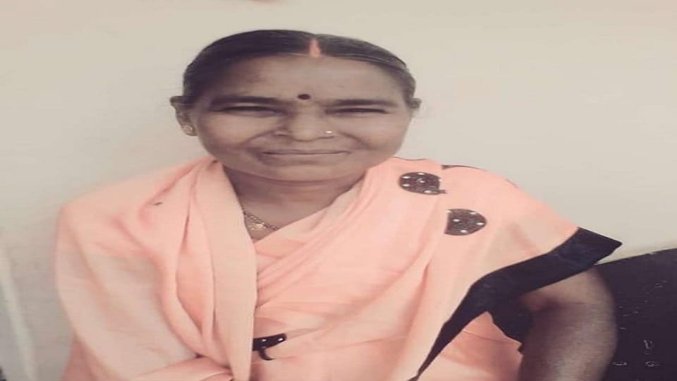 महिला की मौत से हड़कंप
