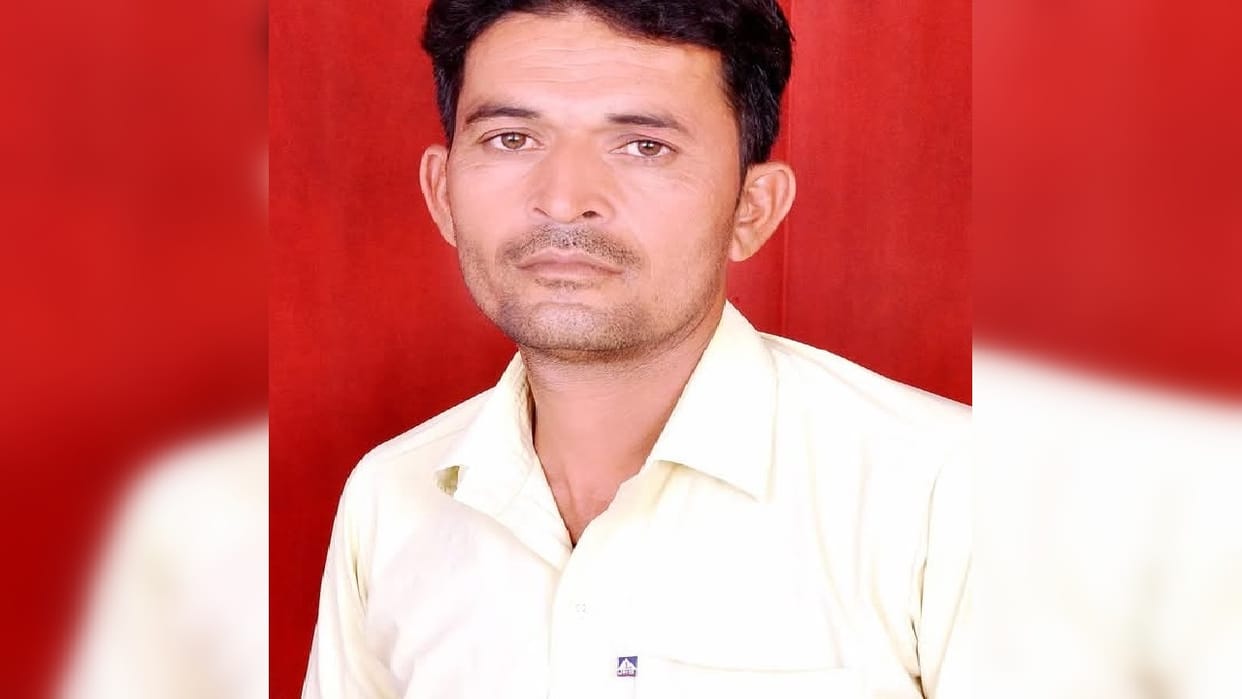 Speeding vehicle trampled a shopkeeper on Shivpuri Highway in Jhansi