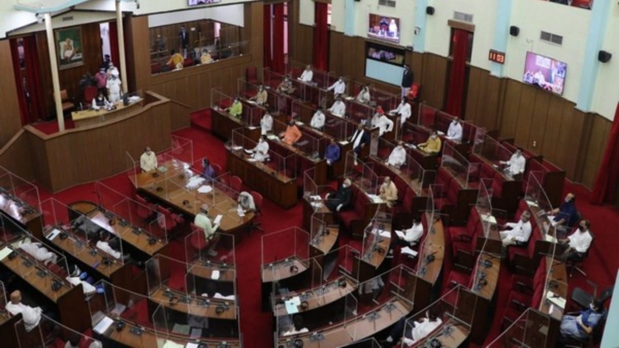 Odisha Assembly adjourned due to din over CM allegation of job scam during BJD rule news in hindi