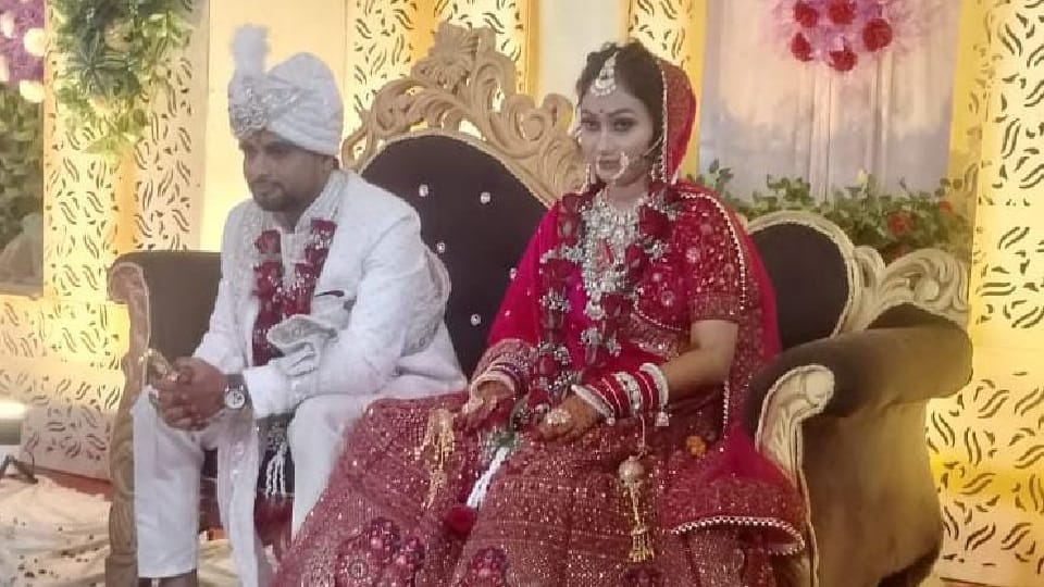 Married woman murdered 15 days after marriage due to non fulfillment of dowry demand in Agra