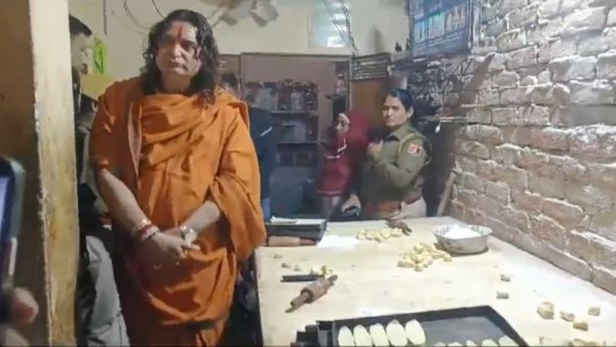 Jaipur News: Bakery products were being made amid heavy filth, MLA inspected and gave instructions for action