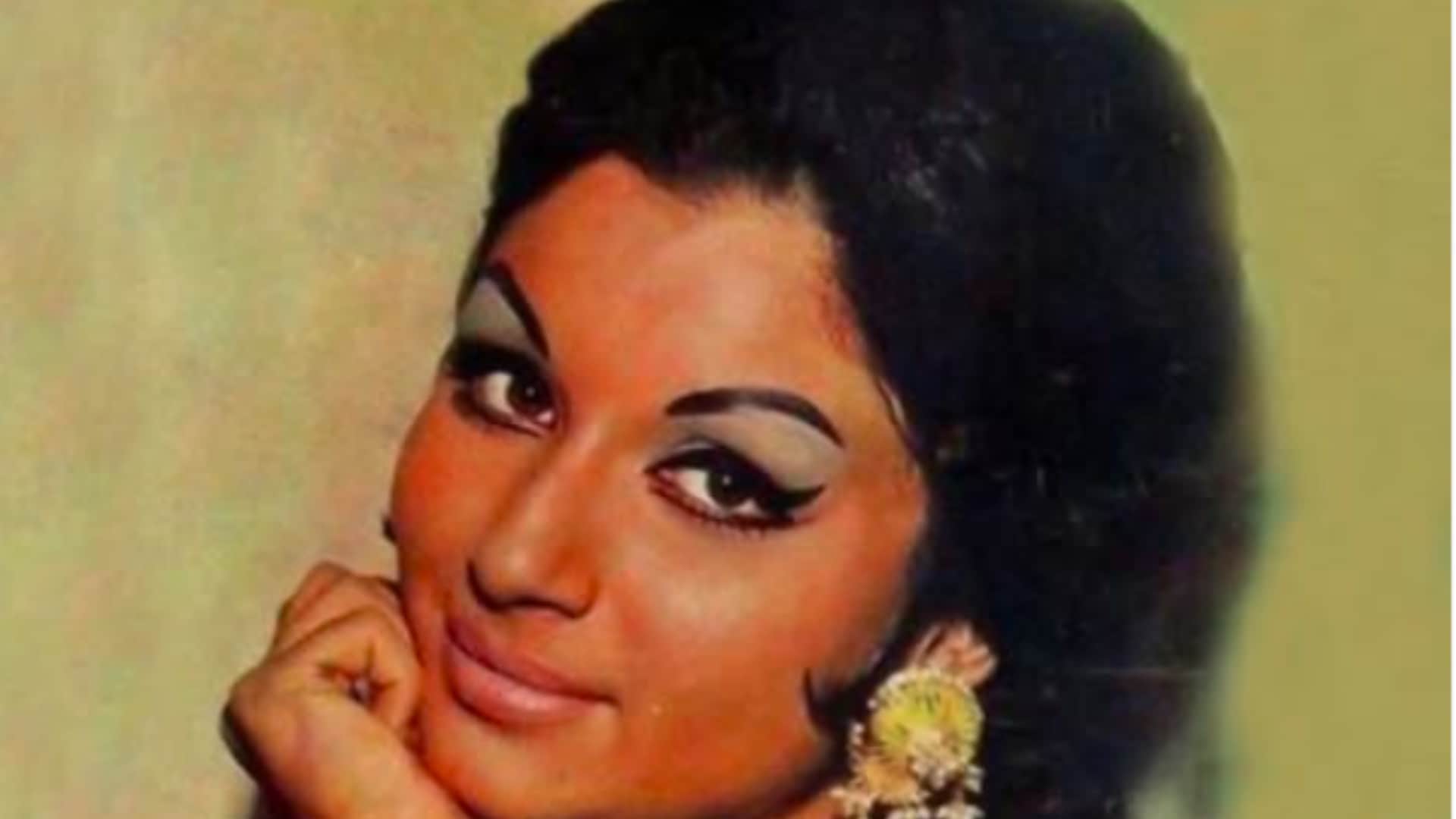 Sharmila Tagore birthday 10 unheard stories of Sharmila with Rajesh Khanna changed Shashi kapoor her Career