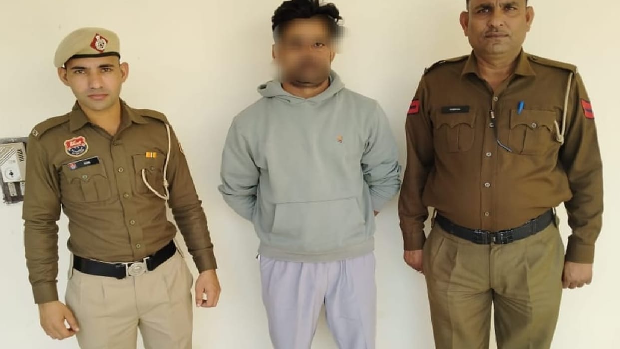 Rewari police action, one accused arrested within two hours in the case of demanding extortion from a shopkeep