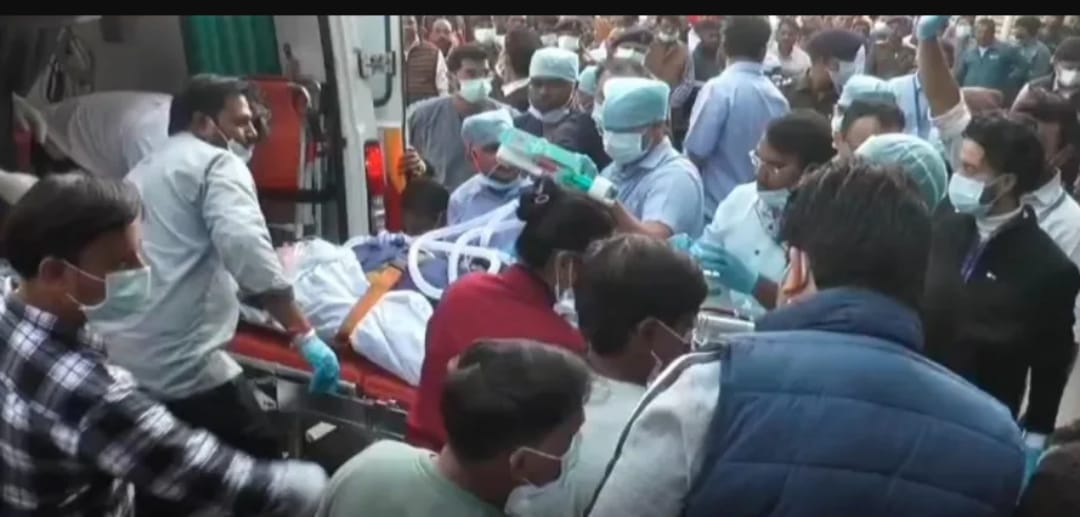 Bhopal: Energy Minister's brother makes emergency landing in Bhopal, was being airlifted to Hyderabad, treatme