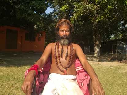 Haridwar: गंगा से खनिज सामग्री उठाने के विरोध में उतरा मातृसदन, ब्रह्मचारी दयानंद सरस्वती का अनशन जारी Haridwar Matri Sadan comes out in protest against lifting of mineral material from Ganga