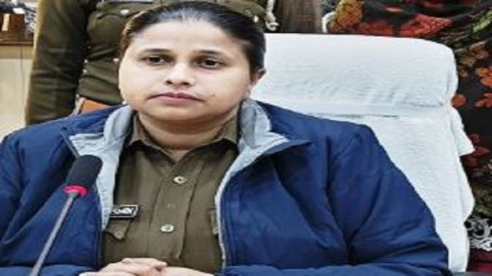 Husband killed his wife and two daughters in kasganj up news