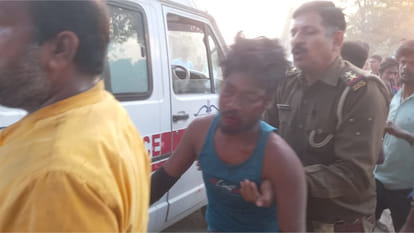 In Gorakhpur, Fighting and stabbing over dispute over playing cricket, scuffle with police too