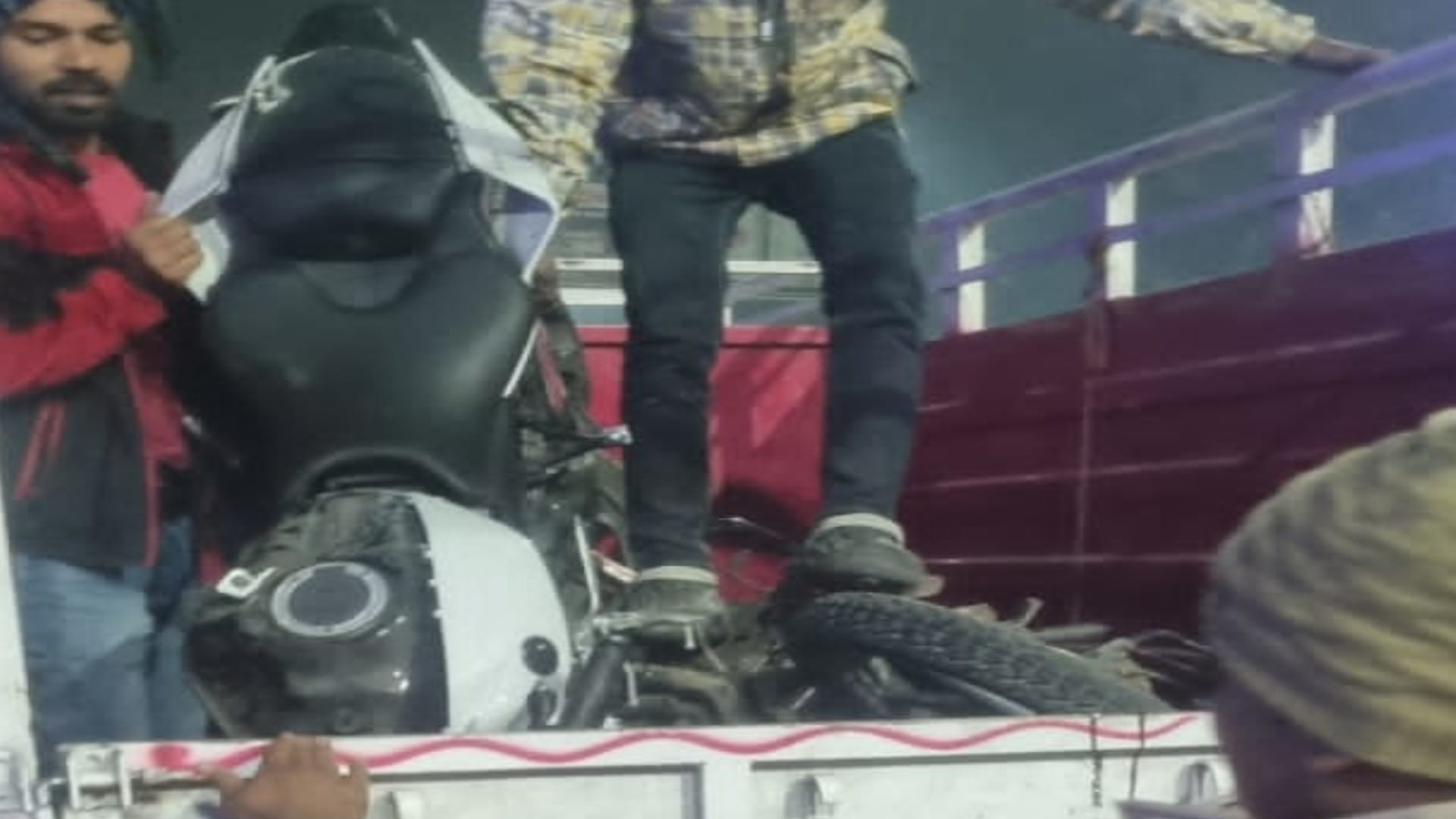 In Gorakhpur, Families scattered due to reckless speed of racer bike