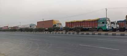Many vehicles collided due to fog in Madhubani