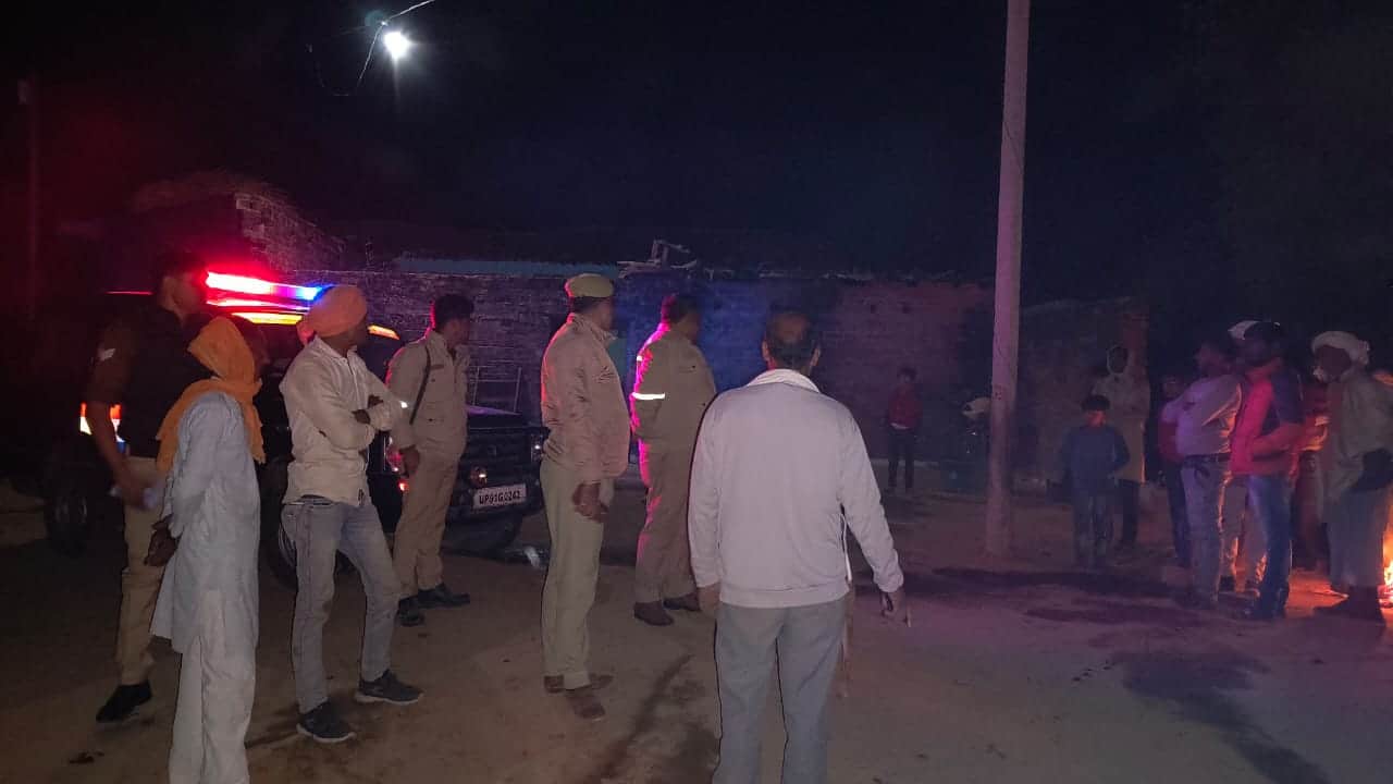 Hamirpur Suicide old couple was in debt to moneylenders villagers are not ready to say anything