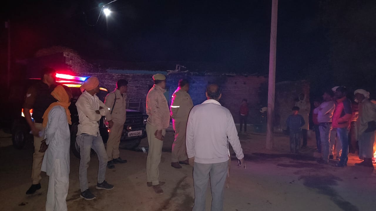 Hamirpur Suicide old couple was in debt to moneylenders villagers are not ready to say anything