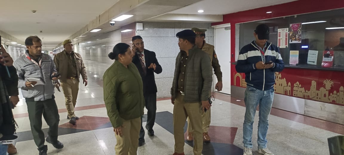 Lucknow: Late night threat to bomb Hussainganj-Alambagh stations, see this high voltage drama in pictures and