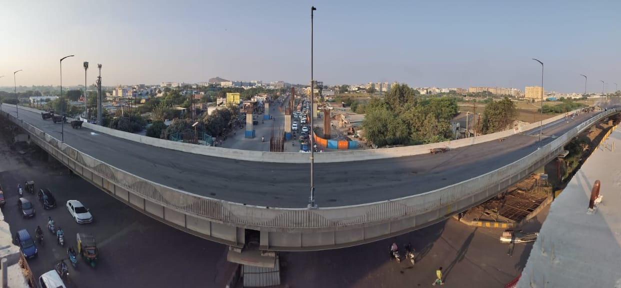 Indore News: Other arms of Khajrana and Lavkush intersection bridge are ready, traffic will start after one an