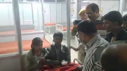 Rajsamand News : पिकनिक मनाने जा रहे स्कूली बच्चों की बस पलटी, 3 बच्चों की मौके पर हुई मौत, 17 से ज्यादा घायल Rajsamand News: Bus of children going for picnic overturned, 3 children died on the spot, more than 17 injured